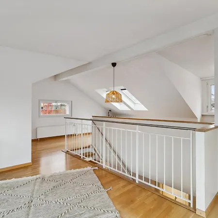 Practical 17'away From The Center Apartman