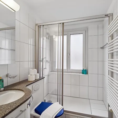 Apartment Practical 17'away From The Center Zurich